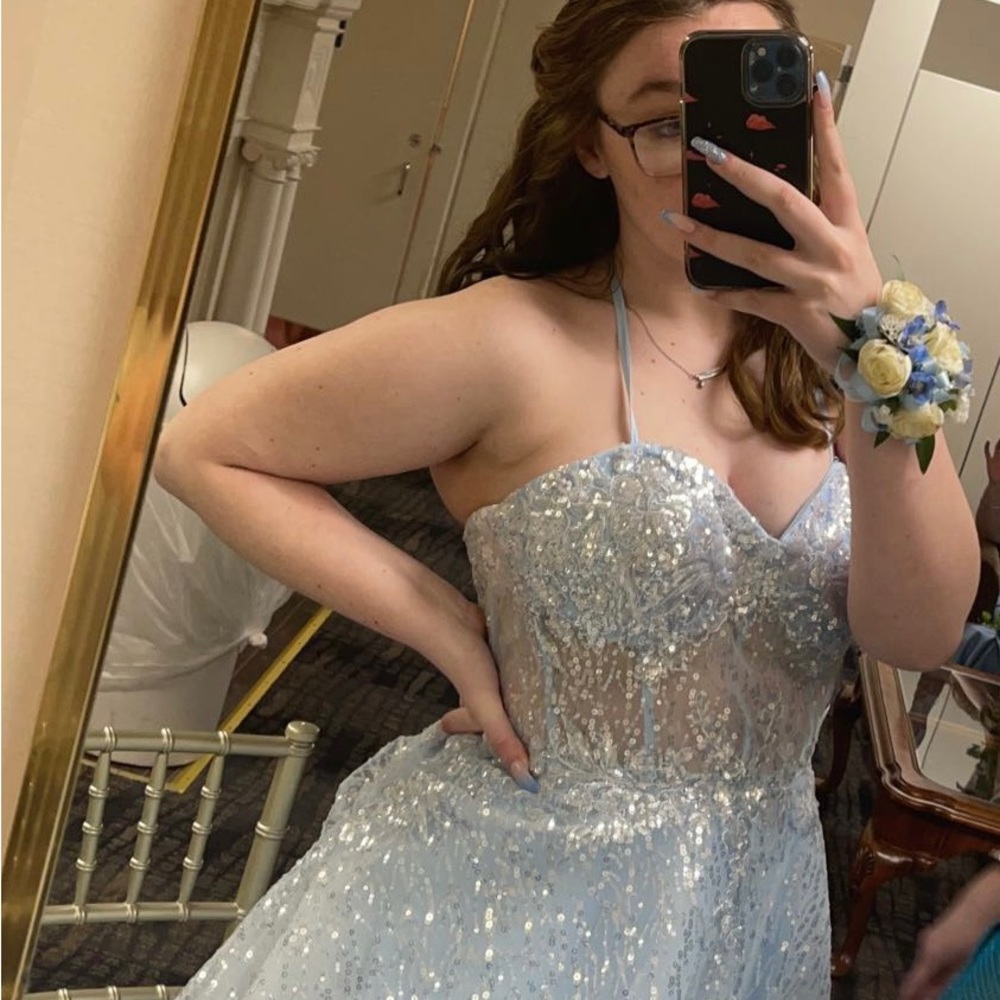 Only worn twice, the day it was bought and the day I wore it for my junior prom